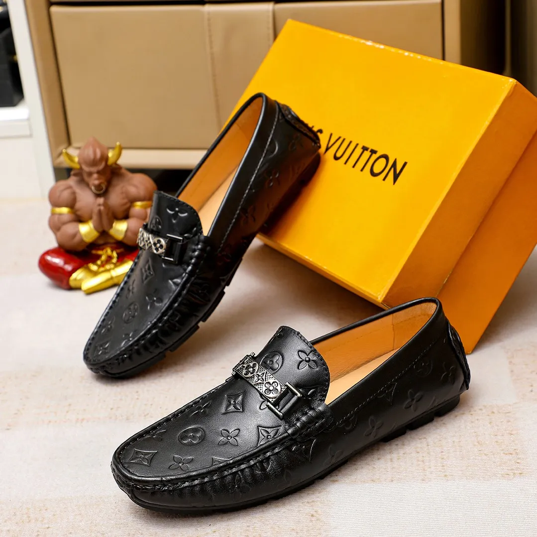 Men's shoes 💰360 💰 LV Louis Vuitton's top-quality Peaches men's shoes 💯Original copy of the official website, the upper is made of imported official website 1:1 material ❌Italian 🇮🇹 cowhide surface, imported pigskin lining. It’s definitely not made with ordinary craftsmanship, it’s the model used by celebrities! The factory’s craftsmanship is designed to create the most perfect shoes for trendy men! Colors available! 38-45 yards